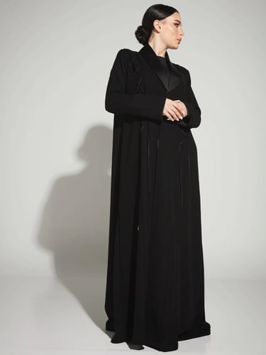 عباية سوداء بخيوط القيطان المغربي