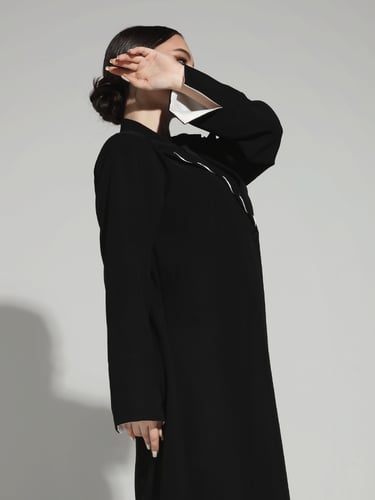 عباية كريب سوداء مع قيطان مغربي