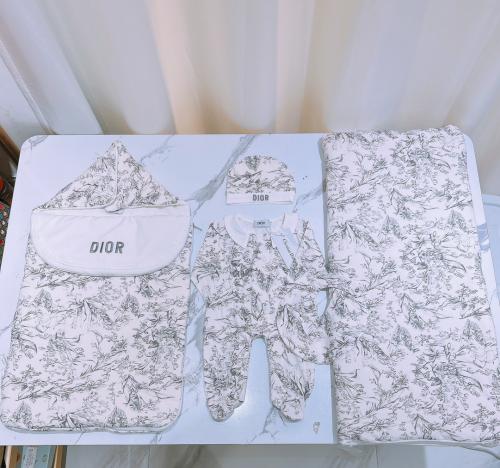 Dior brand set five pieces