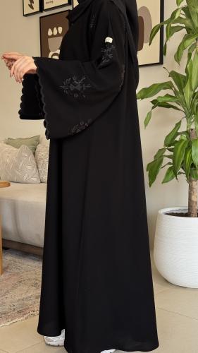 عباية رفيف