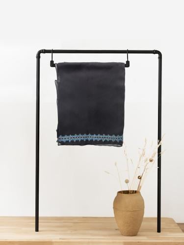 طرحة يابانية سوداء فاخرة بسواد ملكي مطرزة -مركة بد...