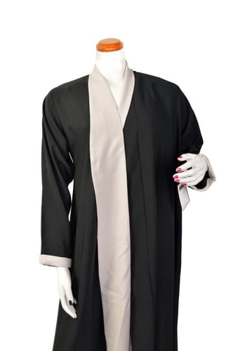 طقم عباية وطرحة