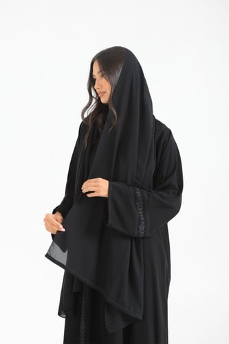 عباية بتطريز