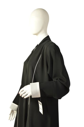 عباية كلاسيك مع برواز - ماركة بدون اسم