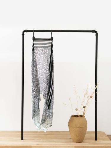 طرحة شيفون فاخرة خفيفة الوزن – لفّة حجاب أنثوية أن...