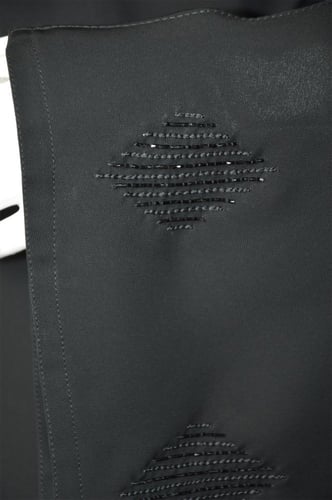 عباية حرير كوري مطرزة (تطريز) - ماركة بدون اسم.