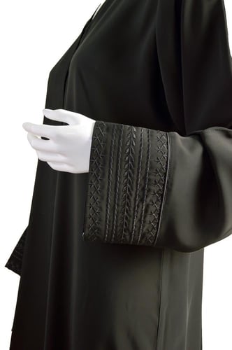 عباية سوداء فخمة وجذابة من ماركة بدون اسم، مصنوعة...