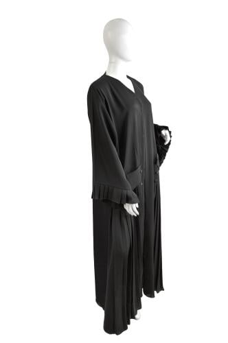 عباية بدون إسم الفاخرة بطيات أنيقة – تصميم راقي لل...