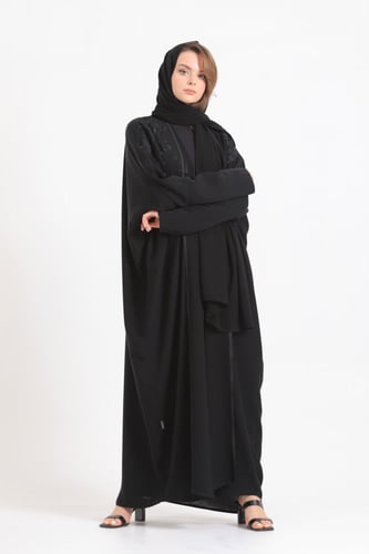 عباية فراشة تطريز