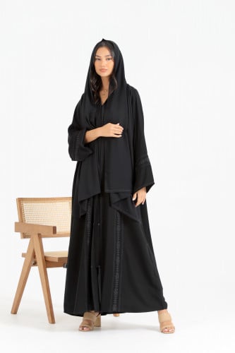 عباية بتطريز