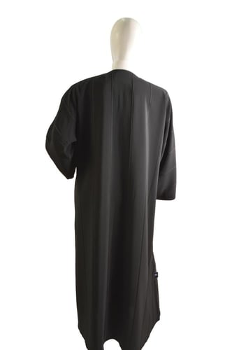عباية سوداء قماش ياباني ثقيل مع قيطان - ماركة بدون...