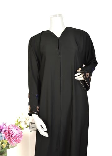 عباية تطريز يدوي 99FO1