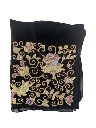 طرحة "بدون اسم" بالفخامة اليابانية .. أناقة تتحدث...