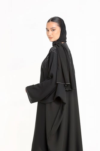 عباية بالكريستال