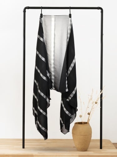 طرحة شيفون فاخرة خفيفة الوزن – لفّة حجاب أنثوية أن...