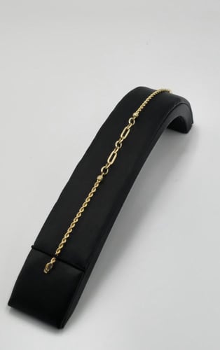 اسورة ذهب عيار 18