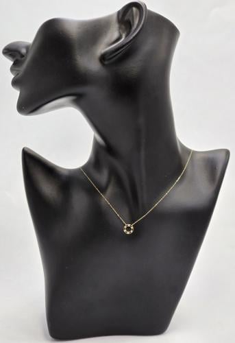 عقد ذهب عيار 18