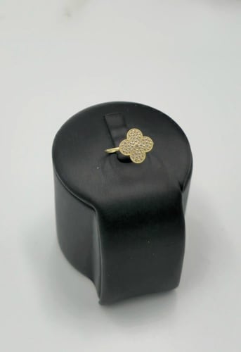 طقم ذهب عيار 18