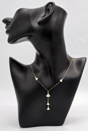 عقد ذهب عيار 18