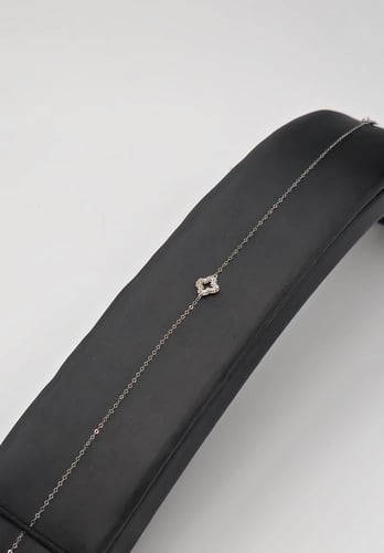 طقم ذهب ابيض عيار 18