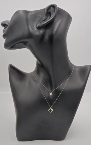 طقم ذهب ابيض عيار 18