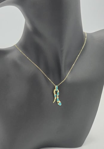 عقد ذهب عيار 18