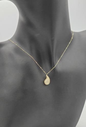 عقد ذهب عيار 18