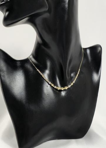 عقد ذهب عيار 18