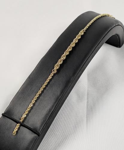اسورة ذهب عيار 18