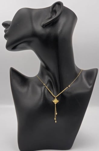 عقد ذهب عيار 21