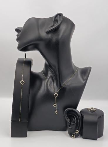 طقم ذهب عيار 18