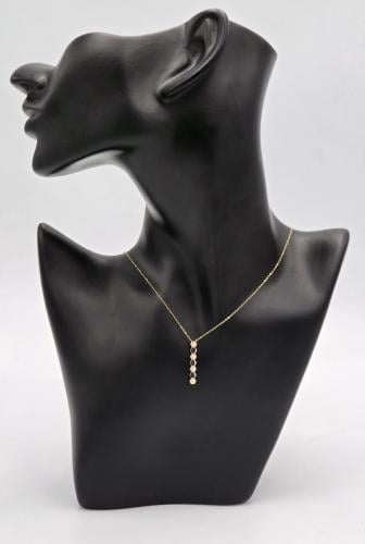 عقد ذهب عيار 18