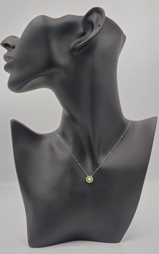 عقد واسورة ناعم ذهب عيار 18