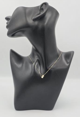 عقد ذهب عيار 18