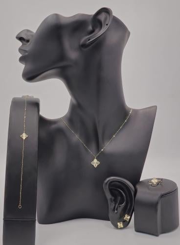 طقم ذهب عيار 18