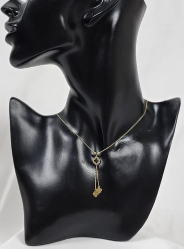 عقد ذهب عيار 18