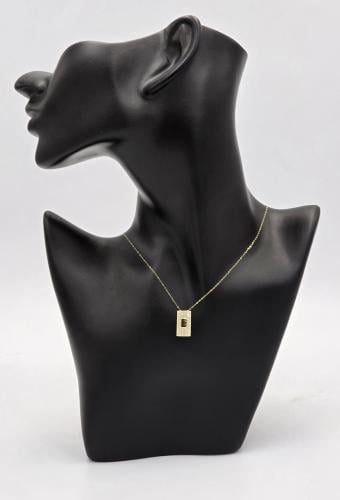 عقد ذهب عيار 18