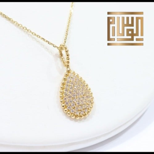 عقد ذهب عيار 18