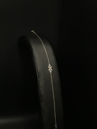 طقم ذهب عيار 18