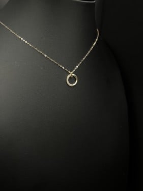 عقد ذهب عيار 18