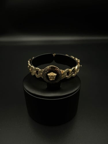 اسورة ذهب عيار 18