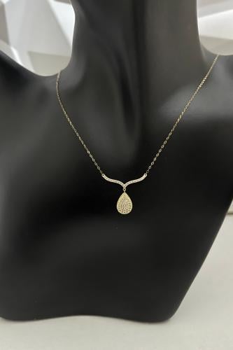 عقد ذهب عيار 18
