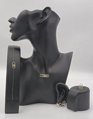 طقم ذهب عيار 18