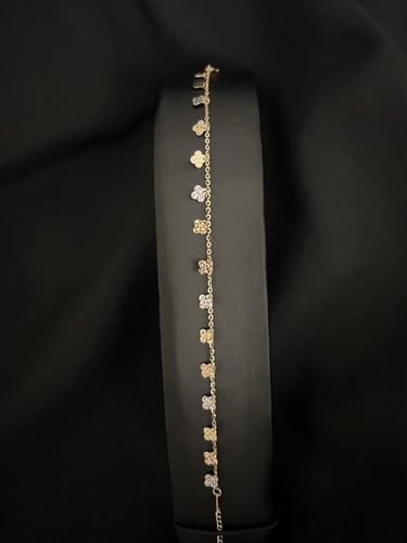 أسورة ذهب عيار 18