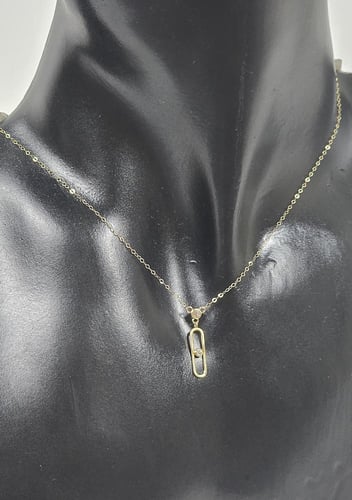 عقد ذهب عيار 18