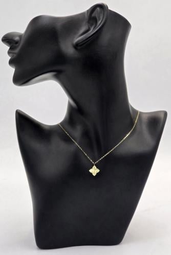 عقد ذهب عيار 18