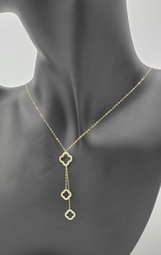 عقد ذهب عيار 18