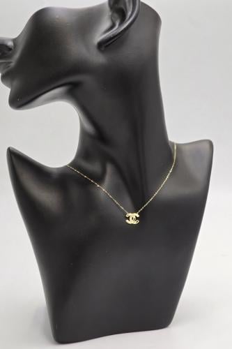 عقد ذهب عيار 18