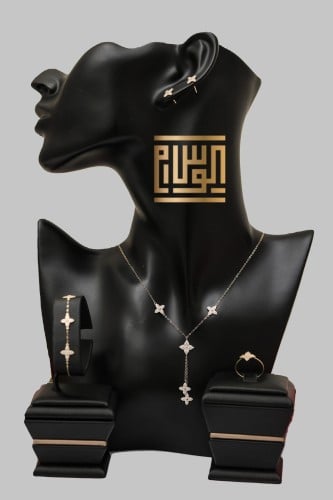 طقم ذهب عيار 18