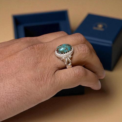 خاتم فيروز سيناوي بصياغة ورشة اوبال